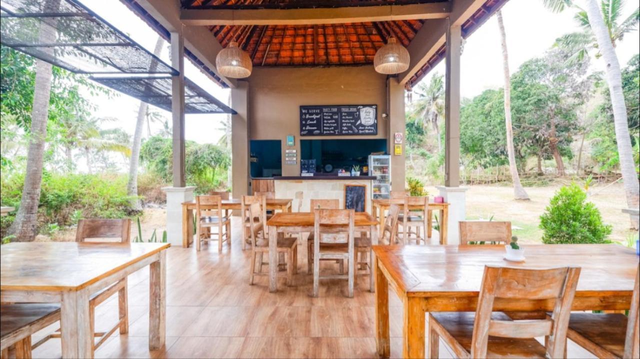 Apit Lawang Villas & Resto Batununggul Exterior photo