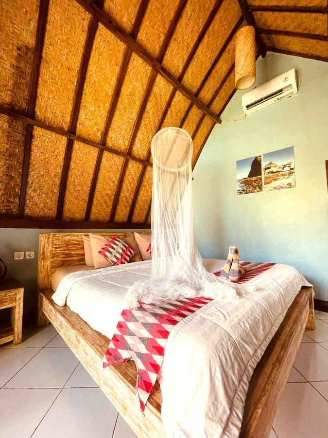Apit Lawang Villas & Resto Batununggul Exterior photo