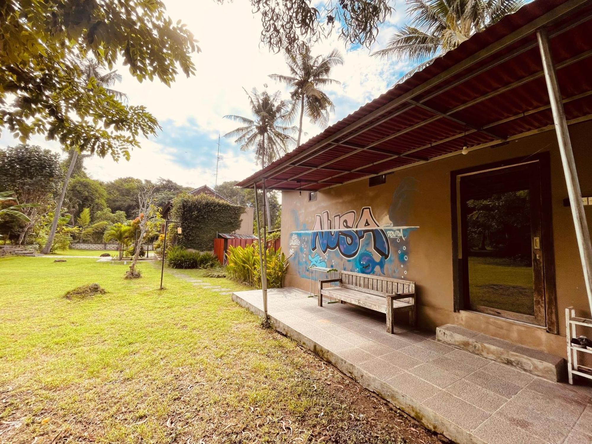 Apit Lawang Villas & Resto Batununggul Exterior photo