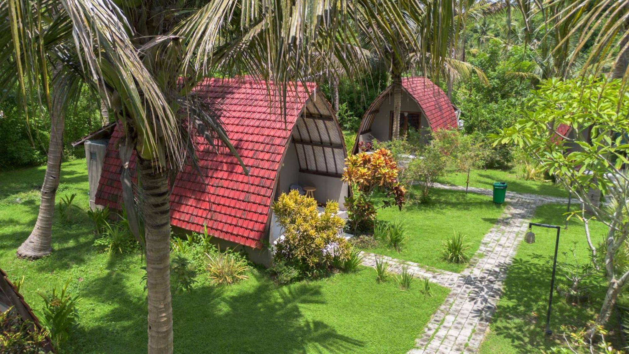 Apit Lawang Villas & Resto Batununggul Exterior photo